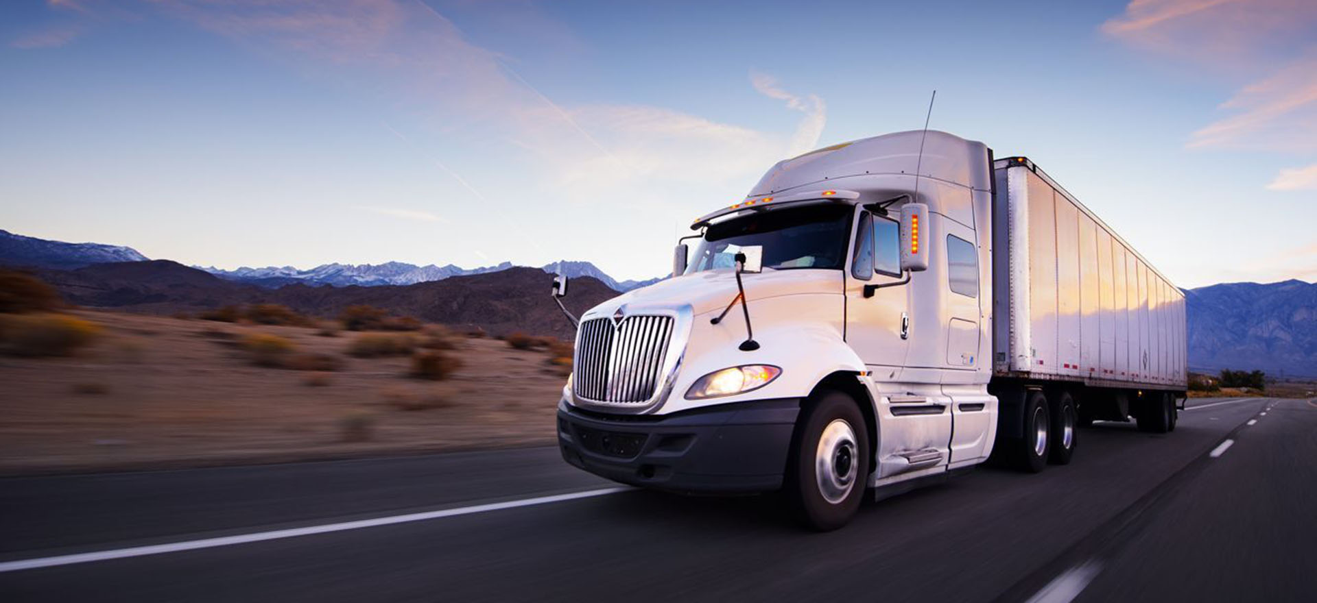 浙江宏鑫科技股份有限公司專(zhuān)業(yè)生產(chǎn)鋁輪、輪轂等鍛造件。