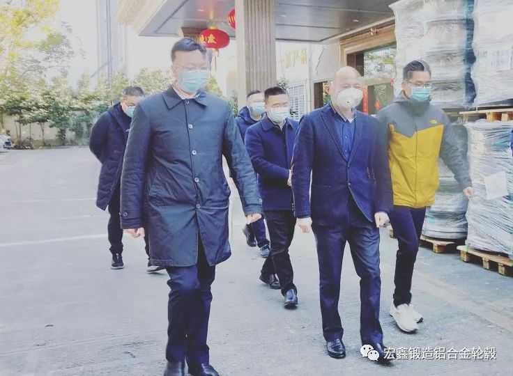 重權(quán)防控，全力復(fù)產(chǎn)，宏鑫迎來區(qū)領(lǐng)導(dǎo)的集體調(diào)研